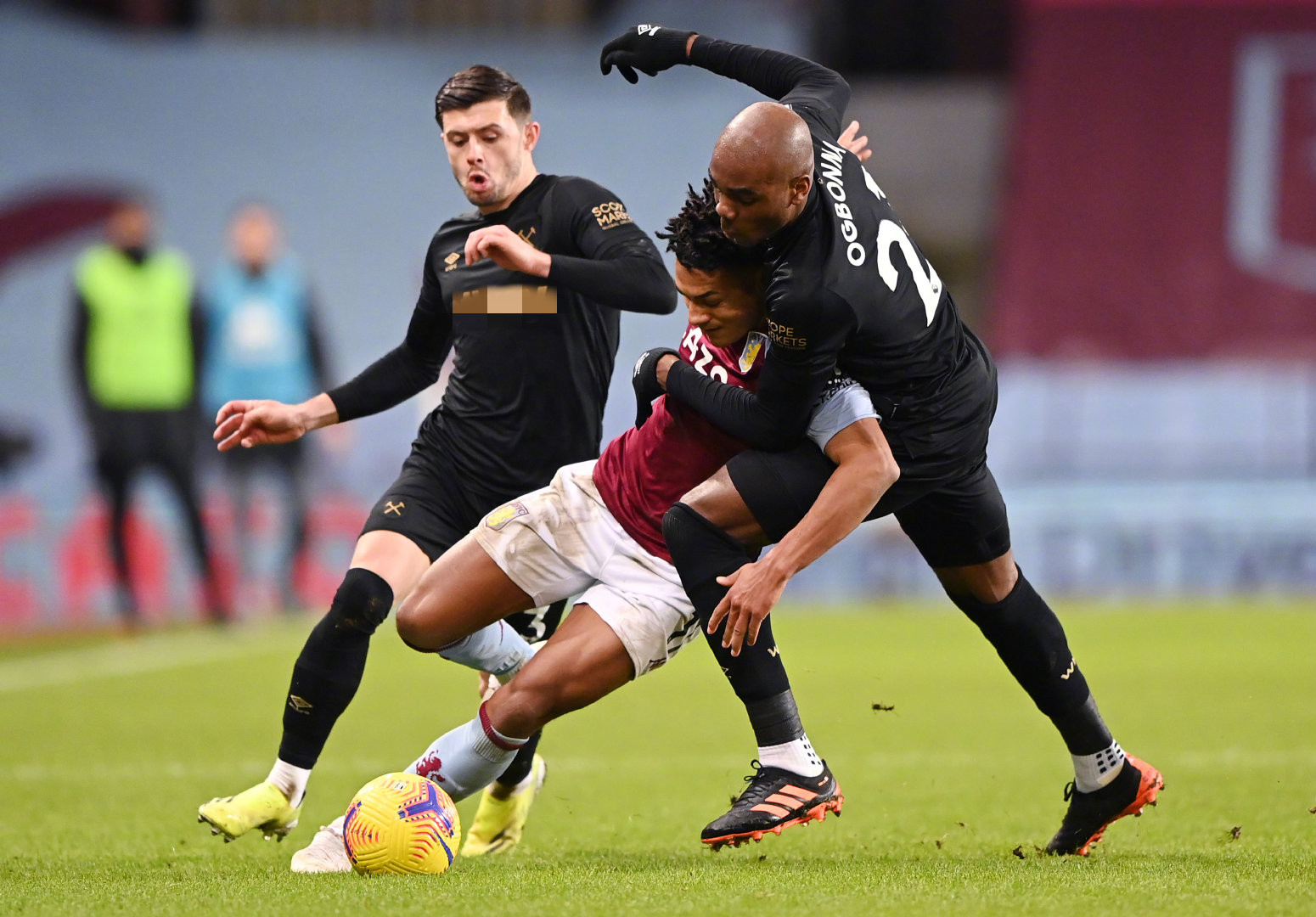 类似的引援 类似的引援